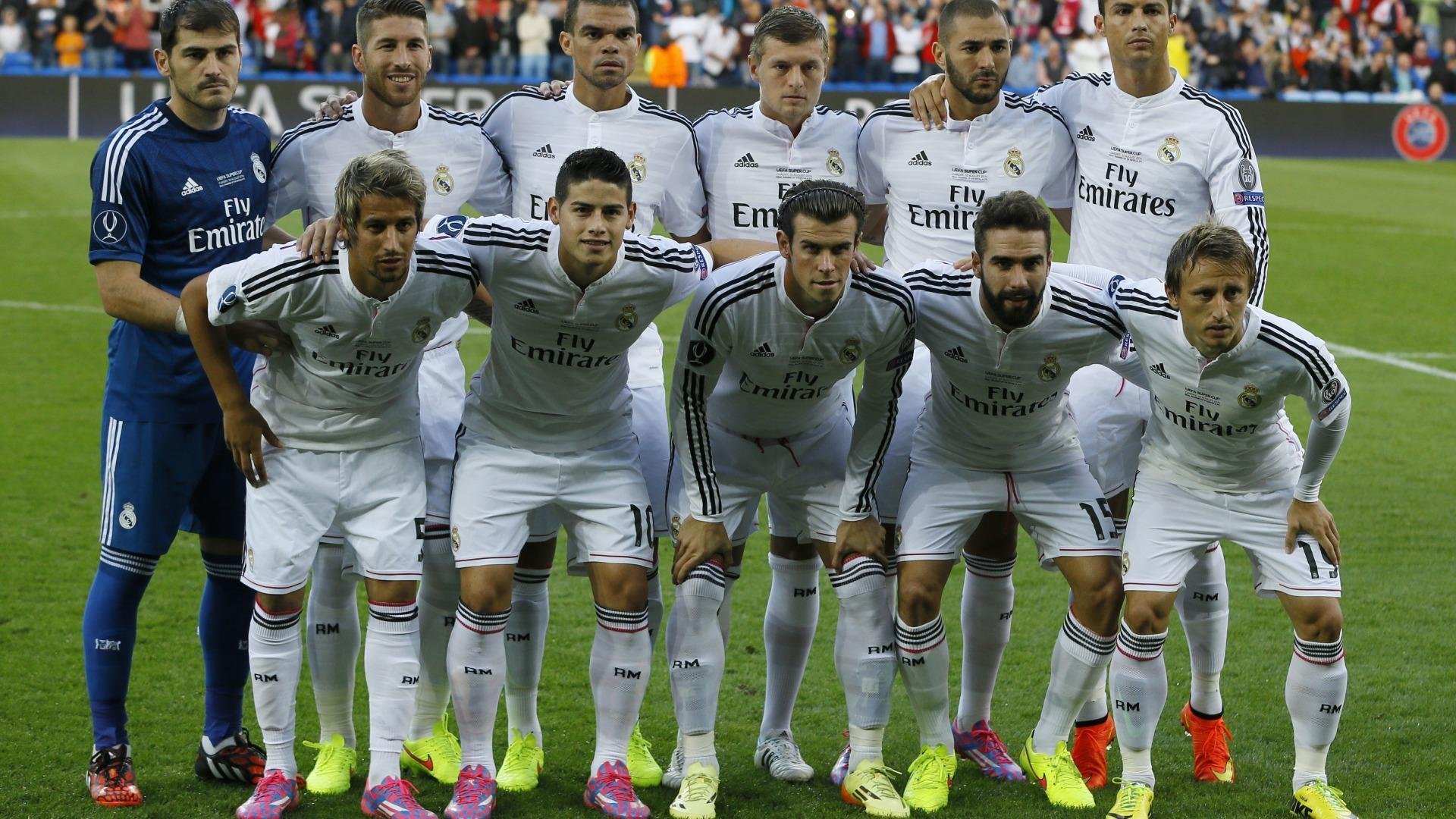 勒沃库森前场站位灵活提升破门能力，勒沃库森吧